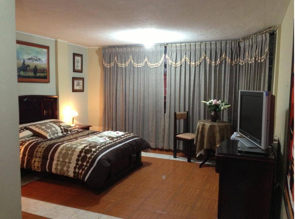 Hostal Jora Continental Cotacachi Rum bild