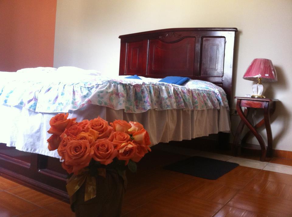 Hostal Jora Continental Cotacachi Rum bild