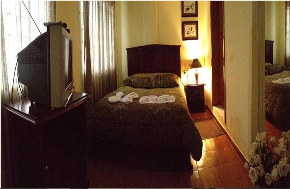 Hostal Jora Continental Cotacachi Rum bild