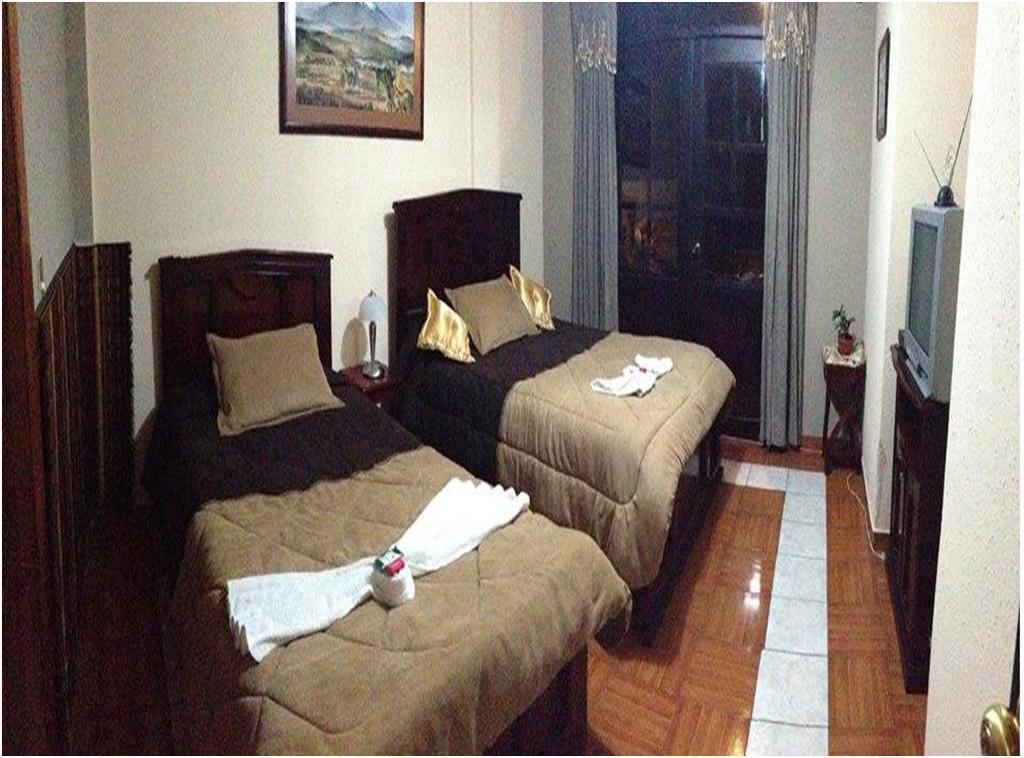 Hostal Jora Continental Cotacachi Rum bild